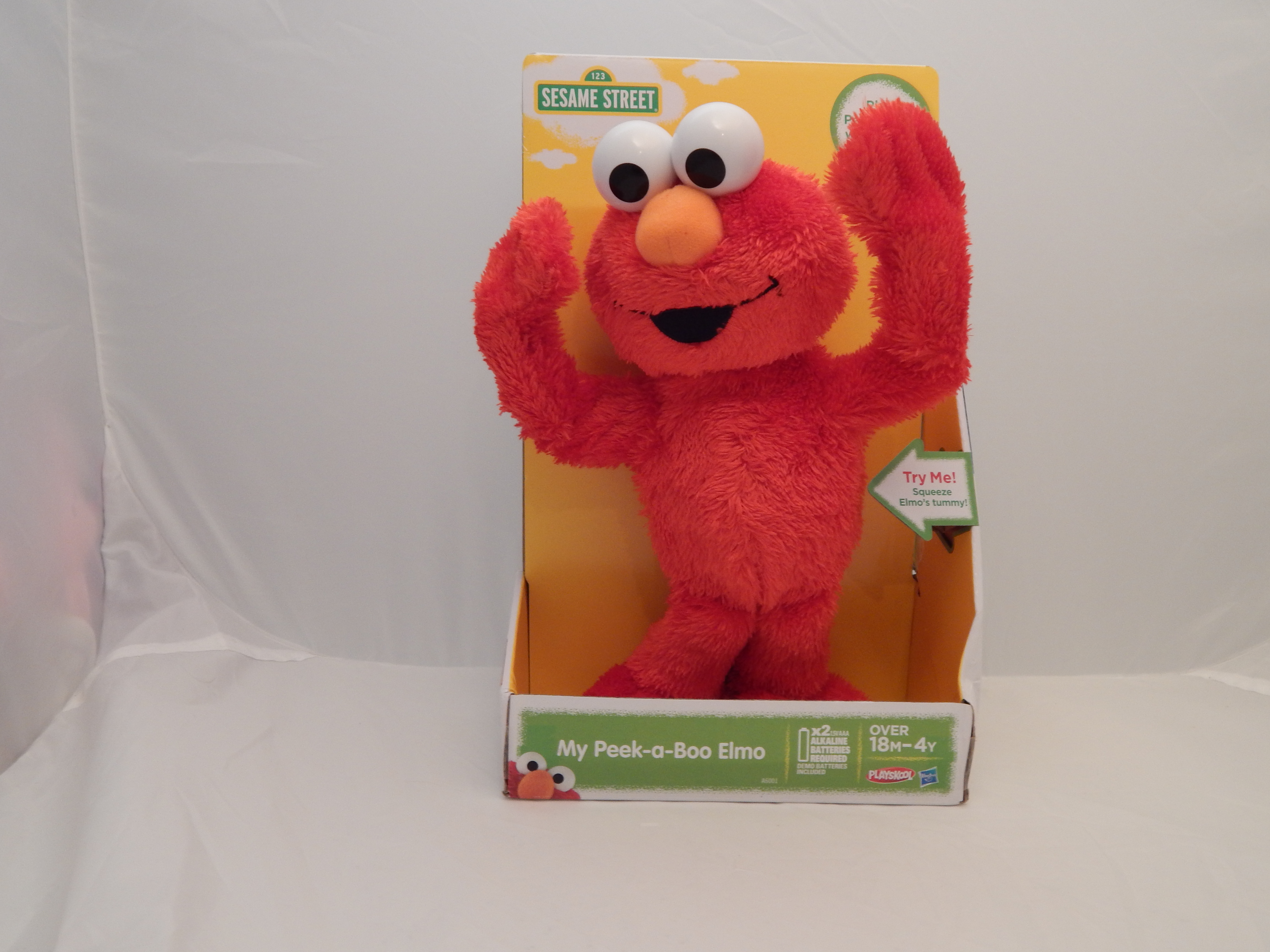 Playskool A6001 - My Peek-a-Boo Elmo Playskool A6001 - My Peek-a-Boo Elmo