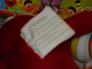 Unlicensed Sesame Street Clip On Beanies tush tag